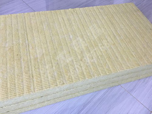 防止和消除巖棉板保護層和飾面層出現裂縫的方