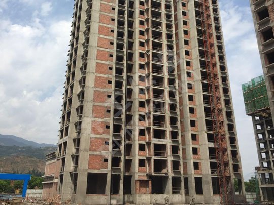 外墻保溫系統僅適用于冬季，不適用于夏季和其