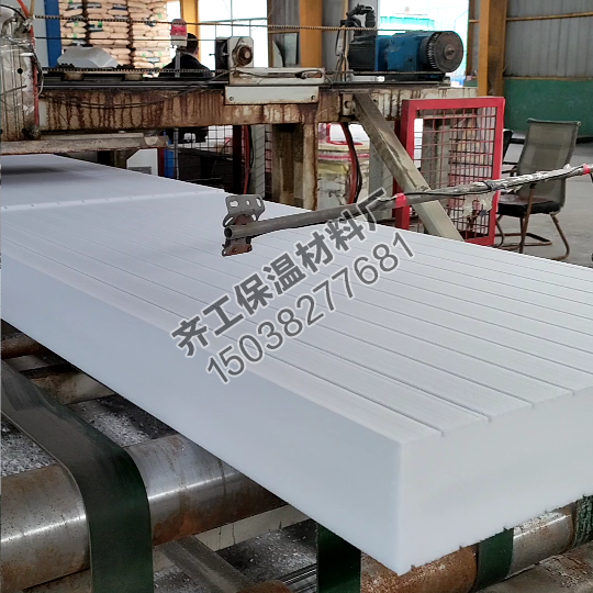 擠塑板和巖棉板哪個保溫效果好？